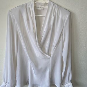 Anna Kriste White polyester blouse (m/L)